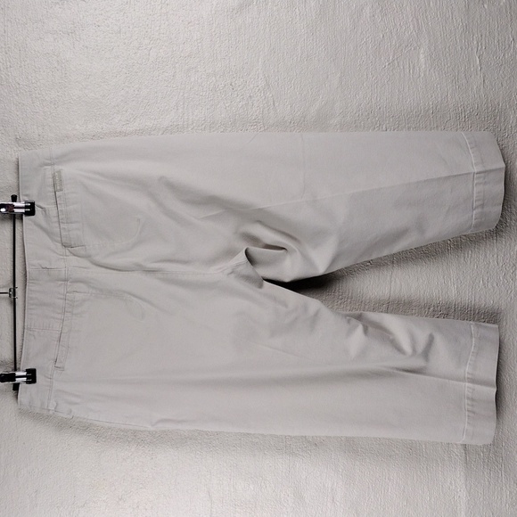 Woolrich Cotton Stone High Rise Zipper Front Straight Leg Casual Capris Pant - Picture 11 of 15